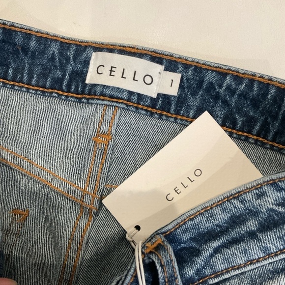 NWT Cello Distress Flare Hem High Rise Jeans Size 1 - Picture 12 of 13